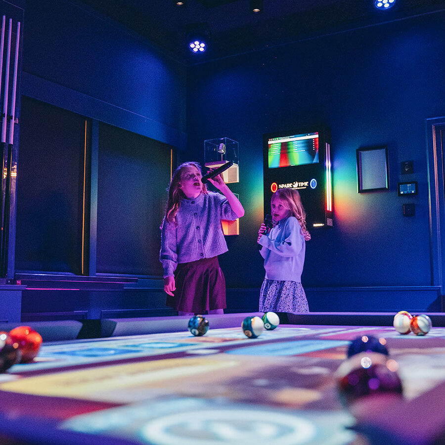 sparetime-karaoke-pool-kids-15 sparetime-karaoke-pool-kids-15