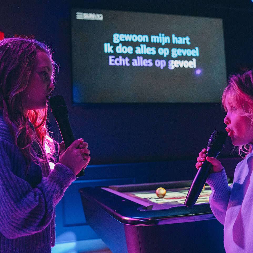 sparetime-karaoke-pool-kids-17 sparetime-karaoke-pool-kids-17